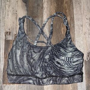 Lululemon Black and Gray Women's Sports Bra